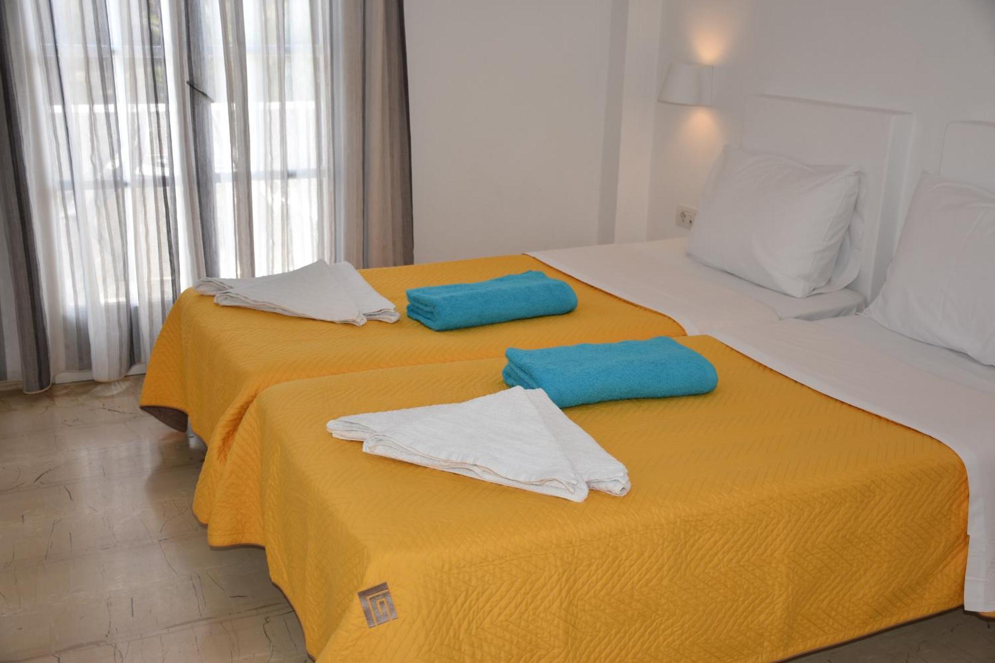 Arion Bay Hotel Santorini Kamari  Room photo